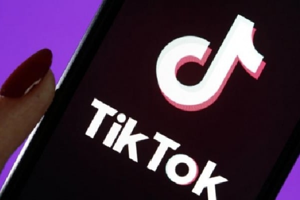 Teenage Girl suicide after mother asks not to use tiktok