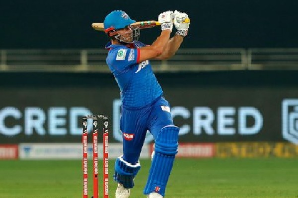 Stoinis flamboyant innings leads Delhi Capitals to a respectable score