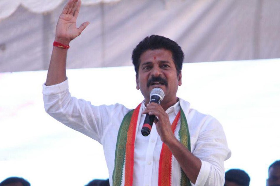 Revanth Reddy questions TRS government over secretariat issue