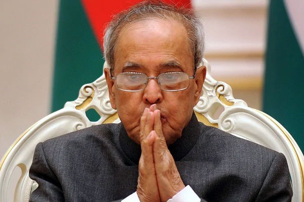 No Comment On Pranab Mukherjee Book Before Reading It said veerappa moily