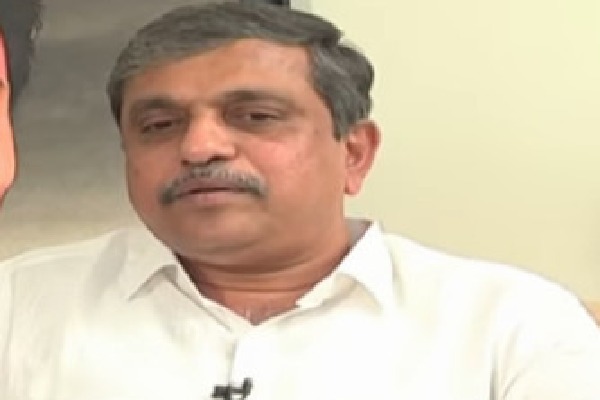 Sajjala Ramakrishnareddy comments on Chandrababu
