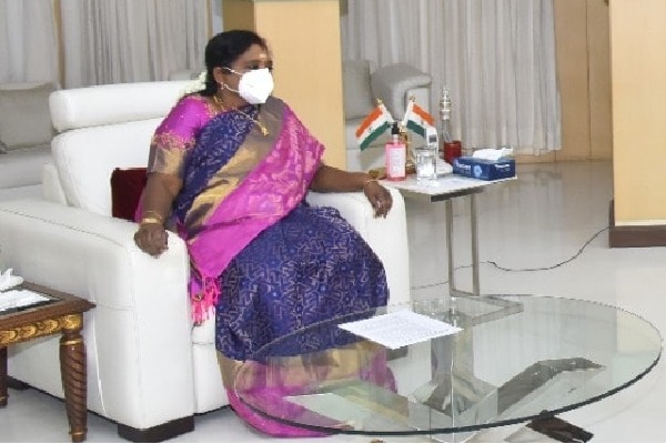 TS CS and Health Secretary meets Governor Tamilisai