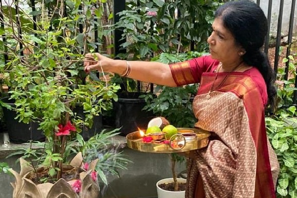 Ram Charan shares his mother Surekha photo in twitter