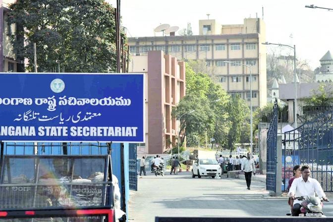 Telangana High Court extended stay for one day on secretariat demolision