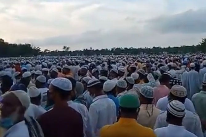 Hundreds gather for religious leader Moulana funeral in Assam