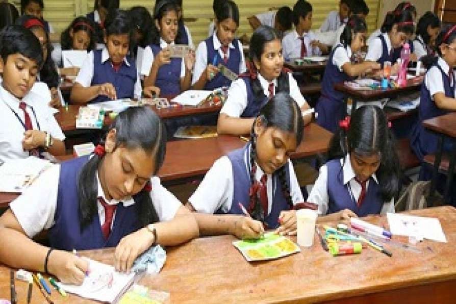 Andhrapradesh is in last place in literacy