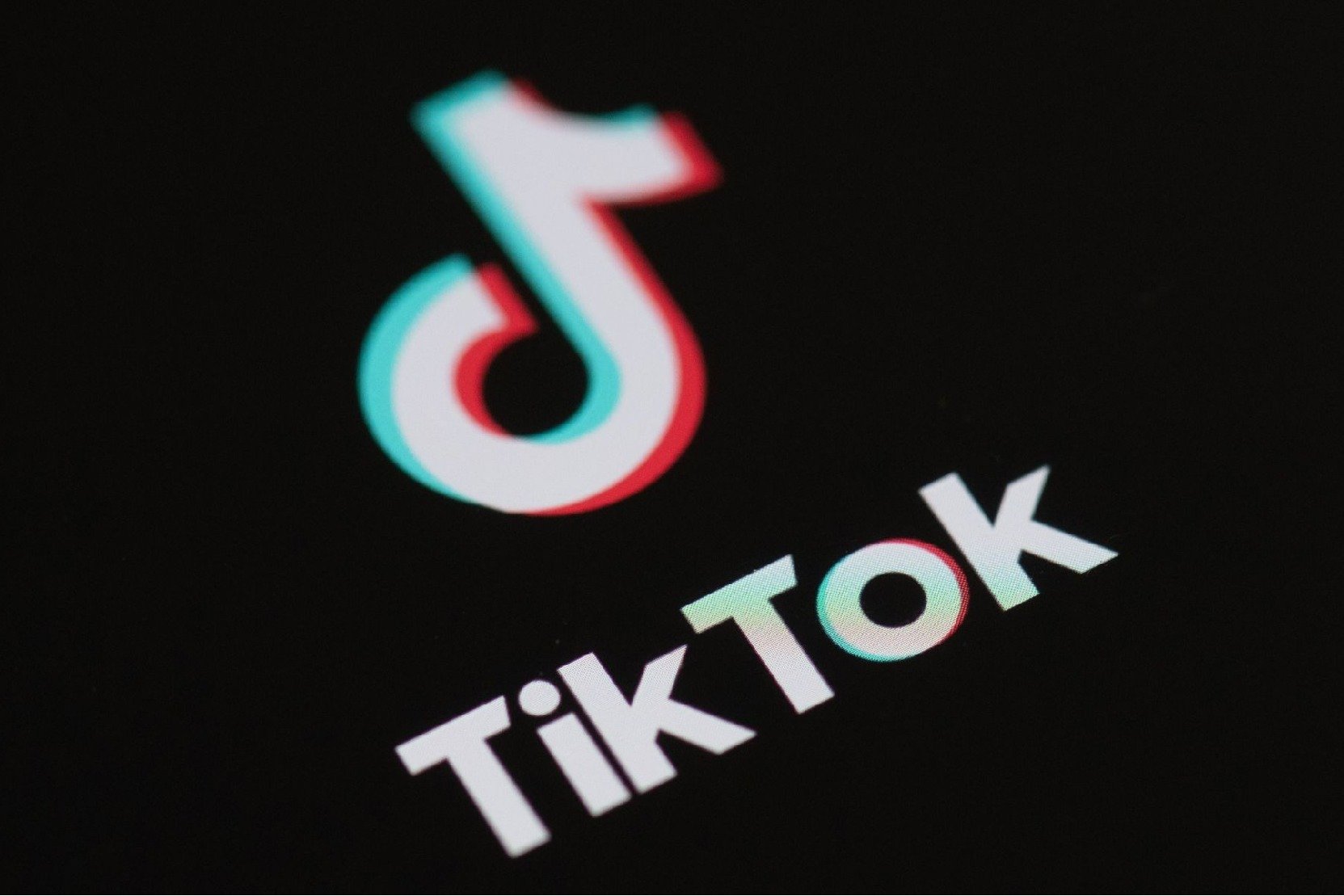 China furious over US government ban on Tik Tok