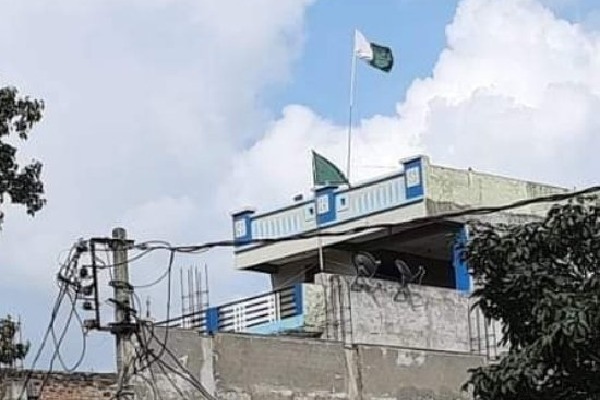 Madhya Pradesh man hurls Pakistan flag on his house