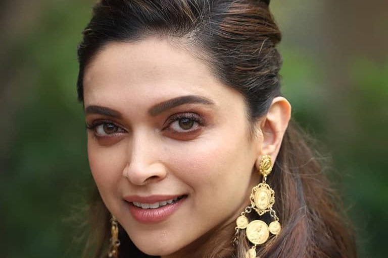 Deepika says she faced many hurdles in Bollywood in her beginning days  