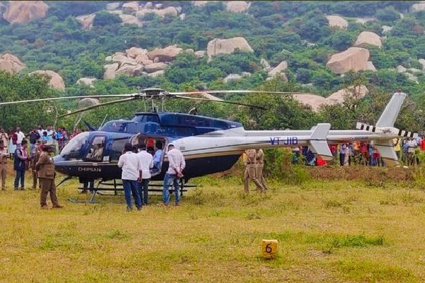 Helicopter laned in fields at Andhra and Tamilnadu border