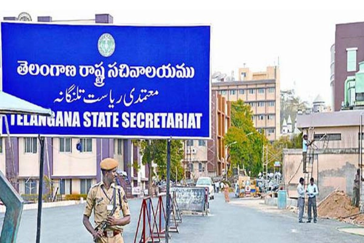 TS Govt starts secretariat building demolishing work