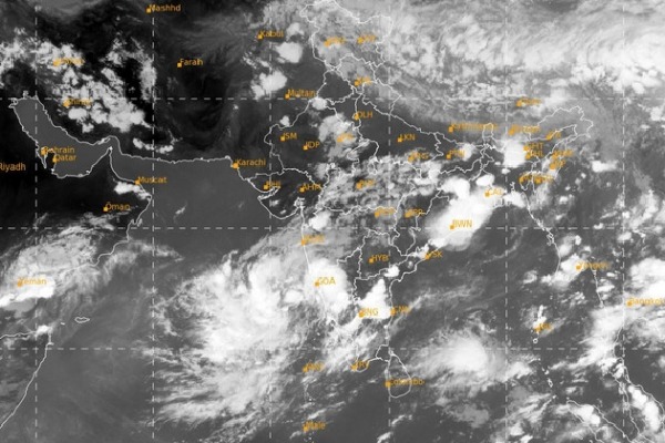 High alert in Maharashtra and Gujarat as Nisarga braces towards west coast