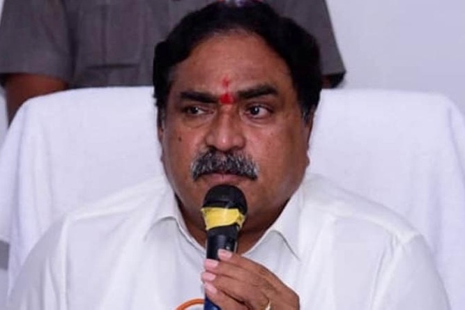 Do you have the guts to put KCR in jail asks Errabelli to Bandi Sanjay