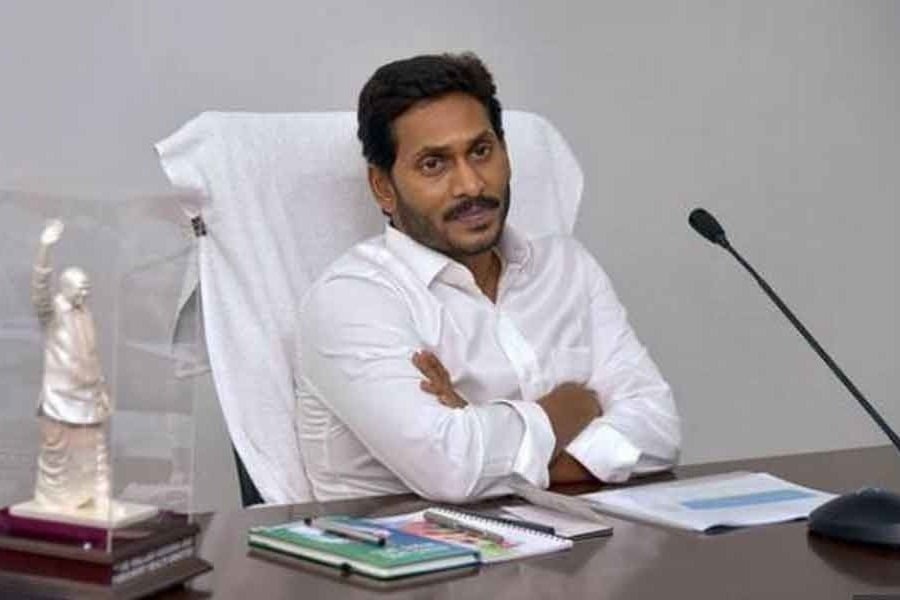 Jagan Comments on KCR Fire Over Krishna Water
