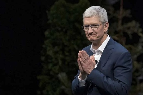 Tim Cook Says Another 6 Months Work From Home for Apple Employees