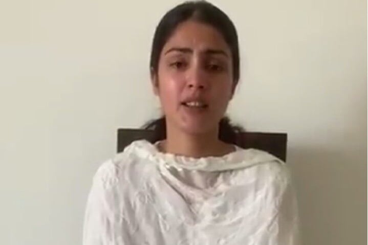 Rhea Chakraborty get into tears while talking in a video