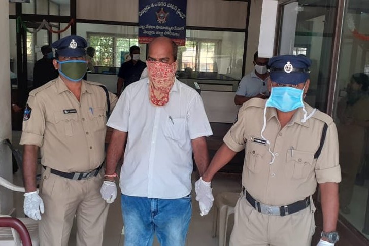 Police arrests Nellore tourism official and DGP appreciates SP