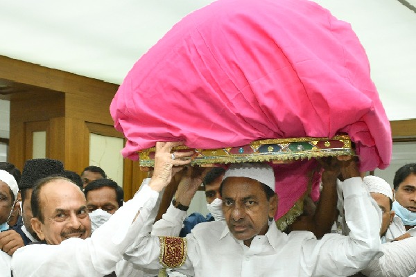CM KCR sends divine Chadar to Ajmer Durgah