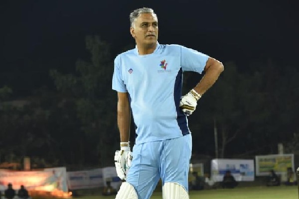 Minister Harish Rao plays cricket along with former Indian skipper Mohammed Azharuddin
