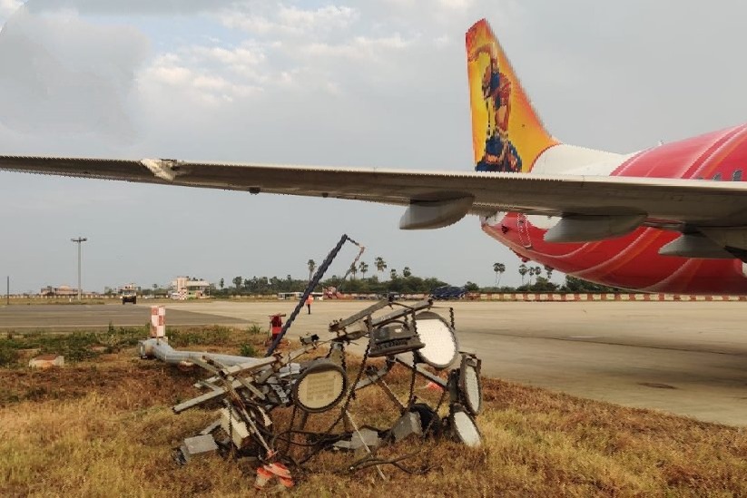 Airindi plane from Doha hits pole in Gannavaram airport