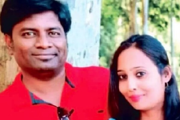 Husbend Murders Wife and Escape Meet Accident