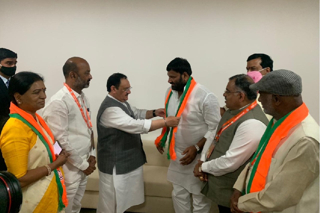 Kuna Srisailam Goud joins BJP