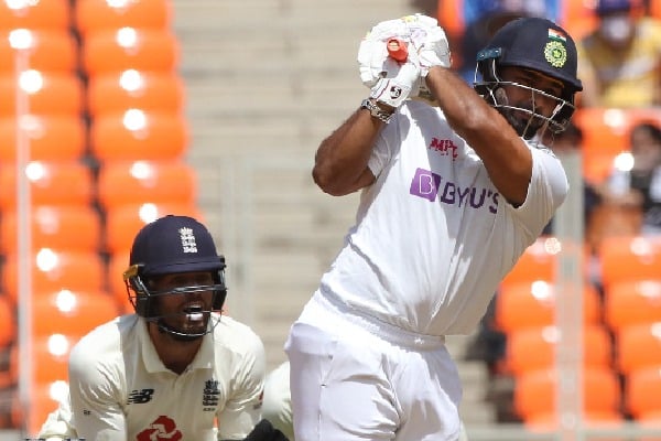 Pant reaches century with a massive six 