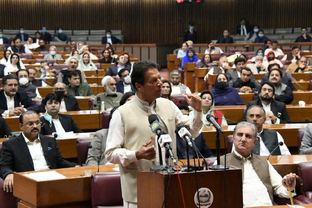 Pakistan PM Imran Khan wins vote of trust in national parliament lower house