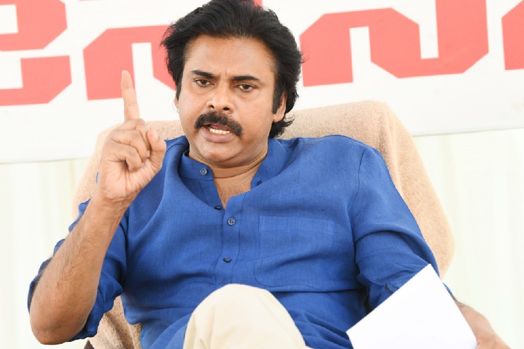 Pawan Kalyan comments on YSRCP MPs over steel plant issue