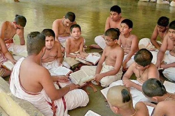 50 Veda Patashala Students Infected to Corona Virus in Tirumala