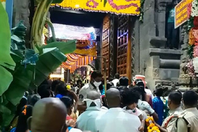 Devotees queue at lord Shiva Temples in AP and Telangana