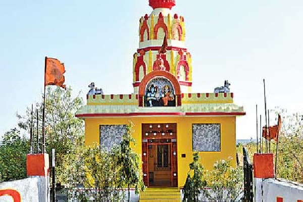 Telangana man constructed a temple and worships his grandfather 