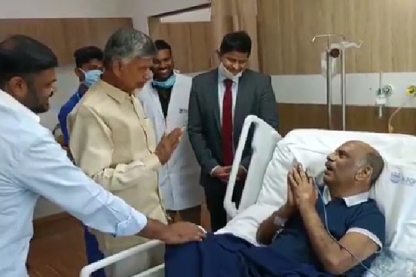 Chandrababu consoles ailing former minister Bojjala Gopalakrishna Reddy
