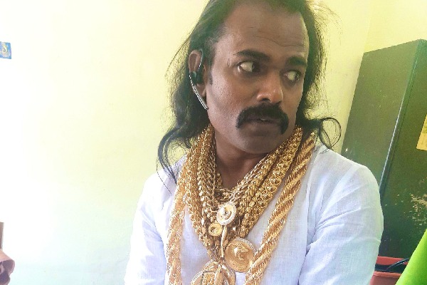 Candidate wearing gold files nomination in Tamilnadu an eye turner 