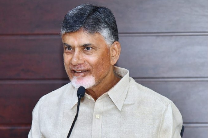 AP High Court gives stay on CID case against Chandrababu