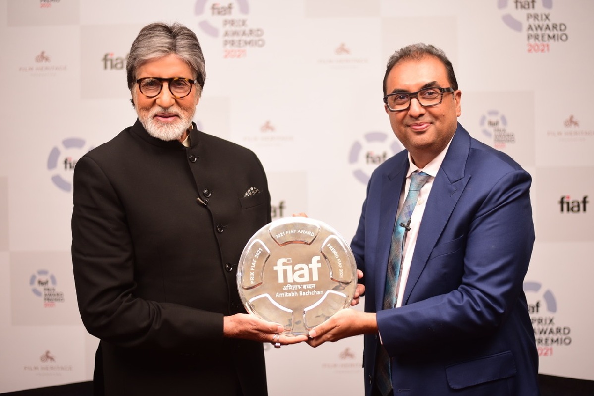 Amitabh Bachchan honoured with FIAF award by Martin Scorsese and Christopher Nolan