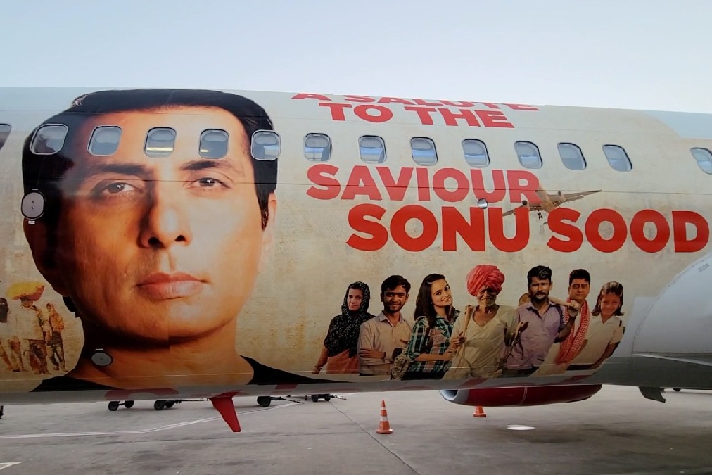 Spice Jet paints Sonu Sood picture in planes