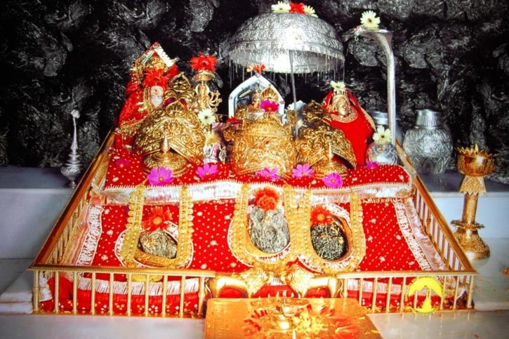 Vaishno Devi temple got 1800 kg of gold and 2000 cr cash in 20 years