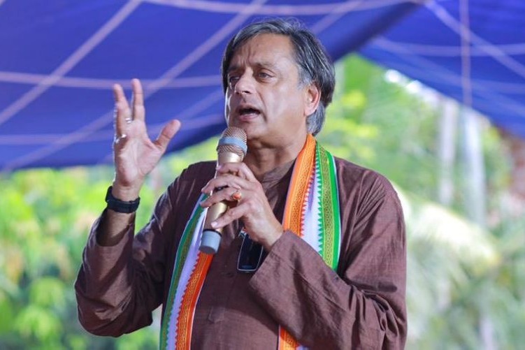 BJPs Tactics wont workout on Kerala says Shashi Tharoor