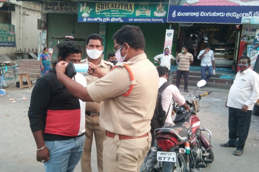 Police conduct special drive for wearing masks in AP