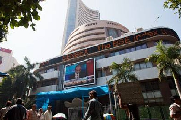 Indian Stock Market Gains in Early Trade