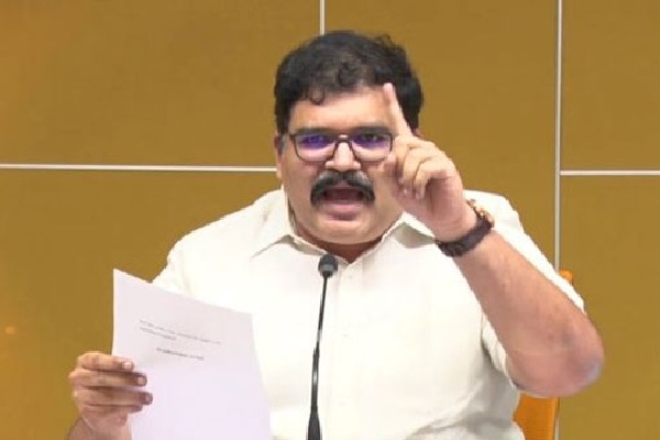 TDP leader Pattabhi calls YS Vijayamma as Gandhari
