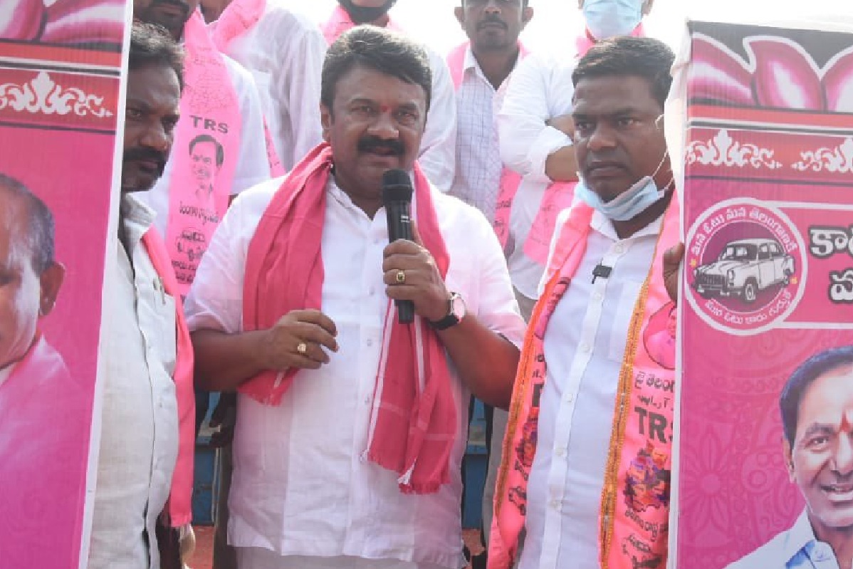 Talasani slams Congress candidate Janareddy in Nagarjunasagar 