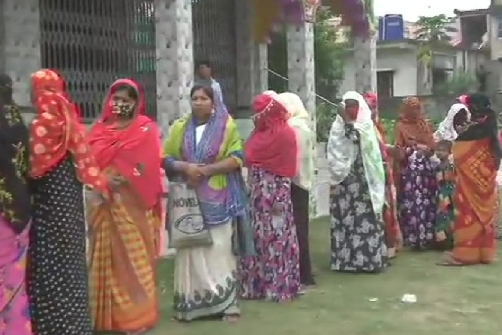 4th phase elections continue in west bengal