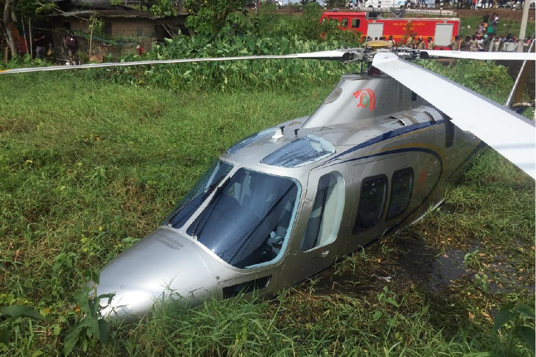 Lulu group MD Yousuf Ali escapes from helicopter accident 