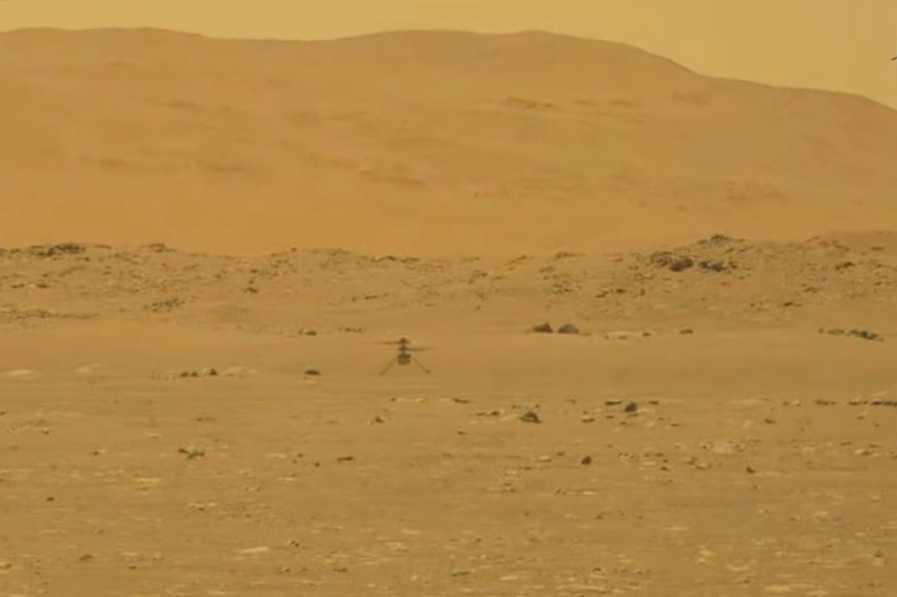 Nasa Ingenuity drone helicopter travels on Mars