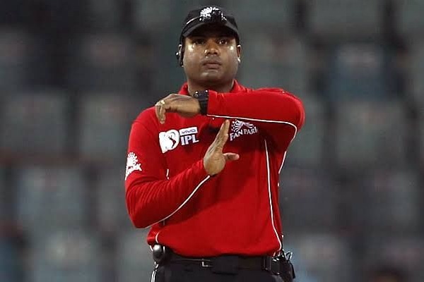 Umpire Nitin Menon left IPL to be with corona infected family members 