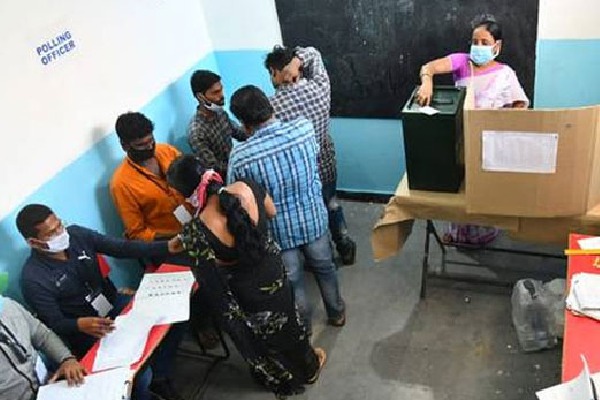 Municipal Corporation Elections begin in Telangana
