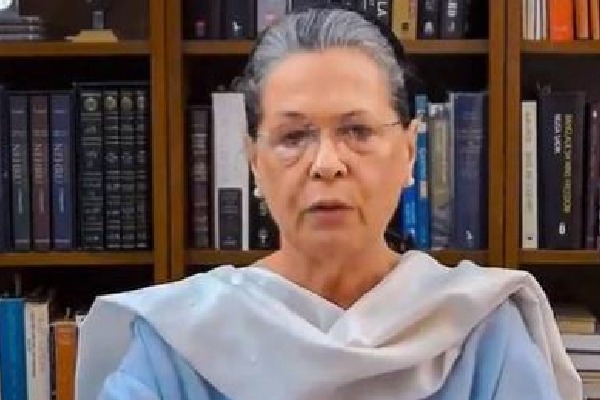 Centre and states must wake up immediately to tackle corona sonia gandhi