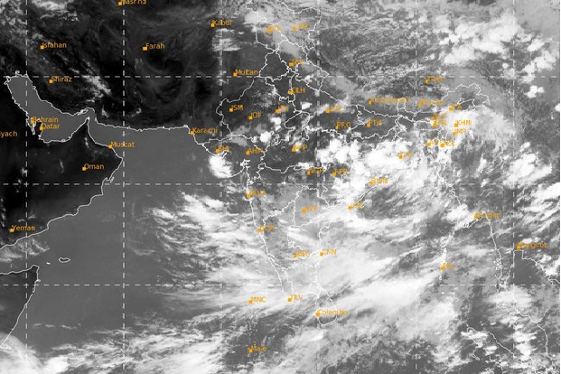 Low pressure in Bay Of Bengal to intensify as heavy rain fall in coastal areas